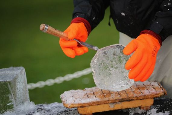 How to Build an Ice Sculpture